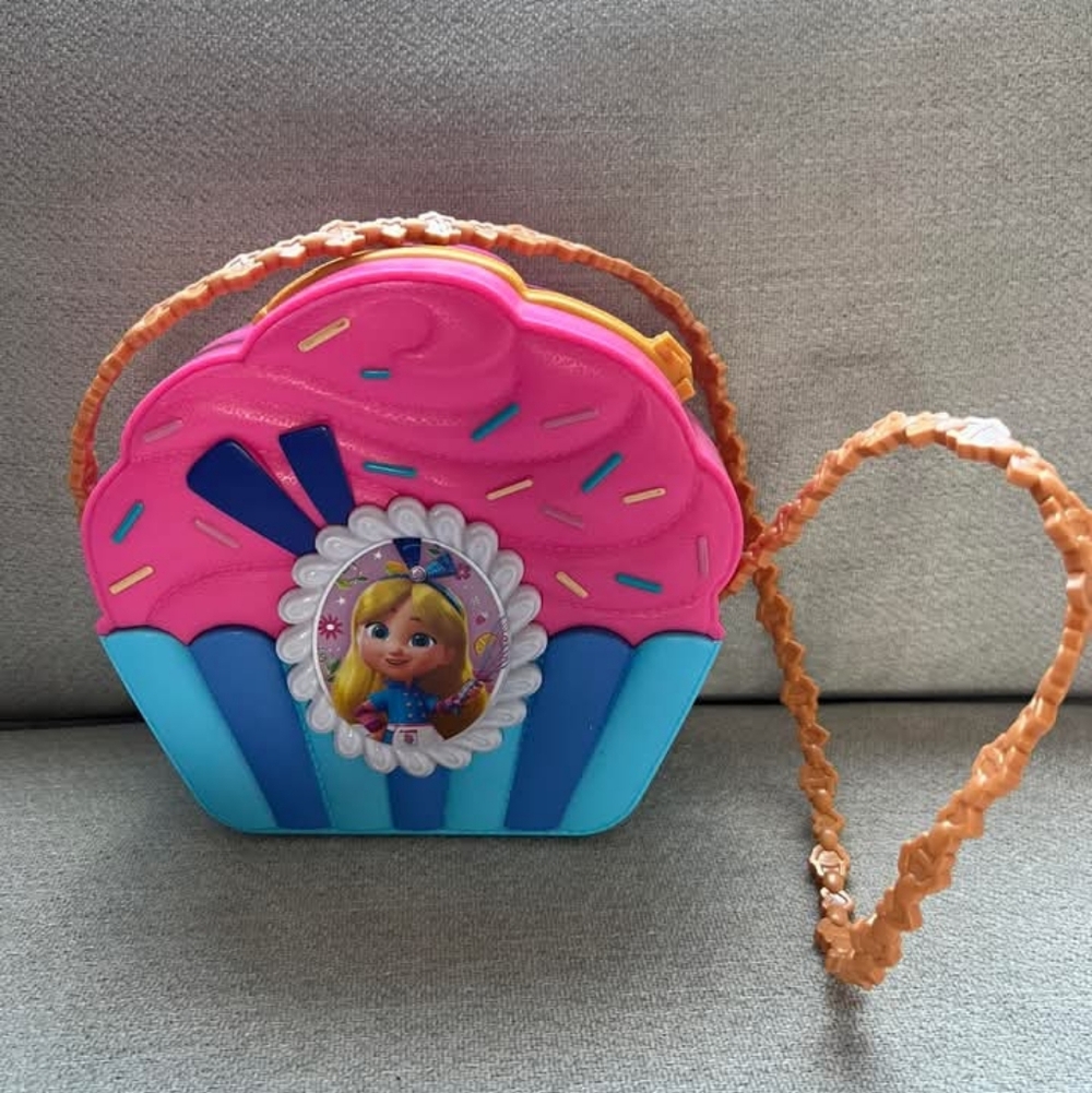 Just Play Alice’s Wonderland Bakery Bag Set NEW 2022